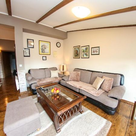Apartments Cyrano 1&2 ซาราเยโว ภายนอก รูปภาพ
