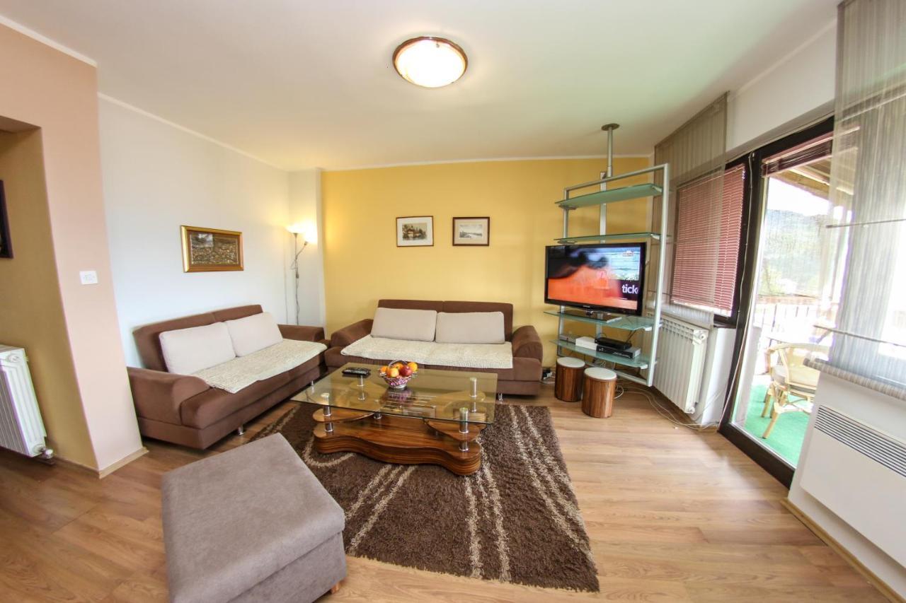 Apartments Cyrano 1&2 ซาราเยโว ภายนอก รูปภาพ