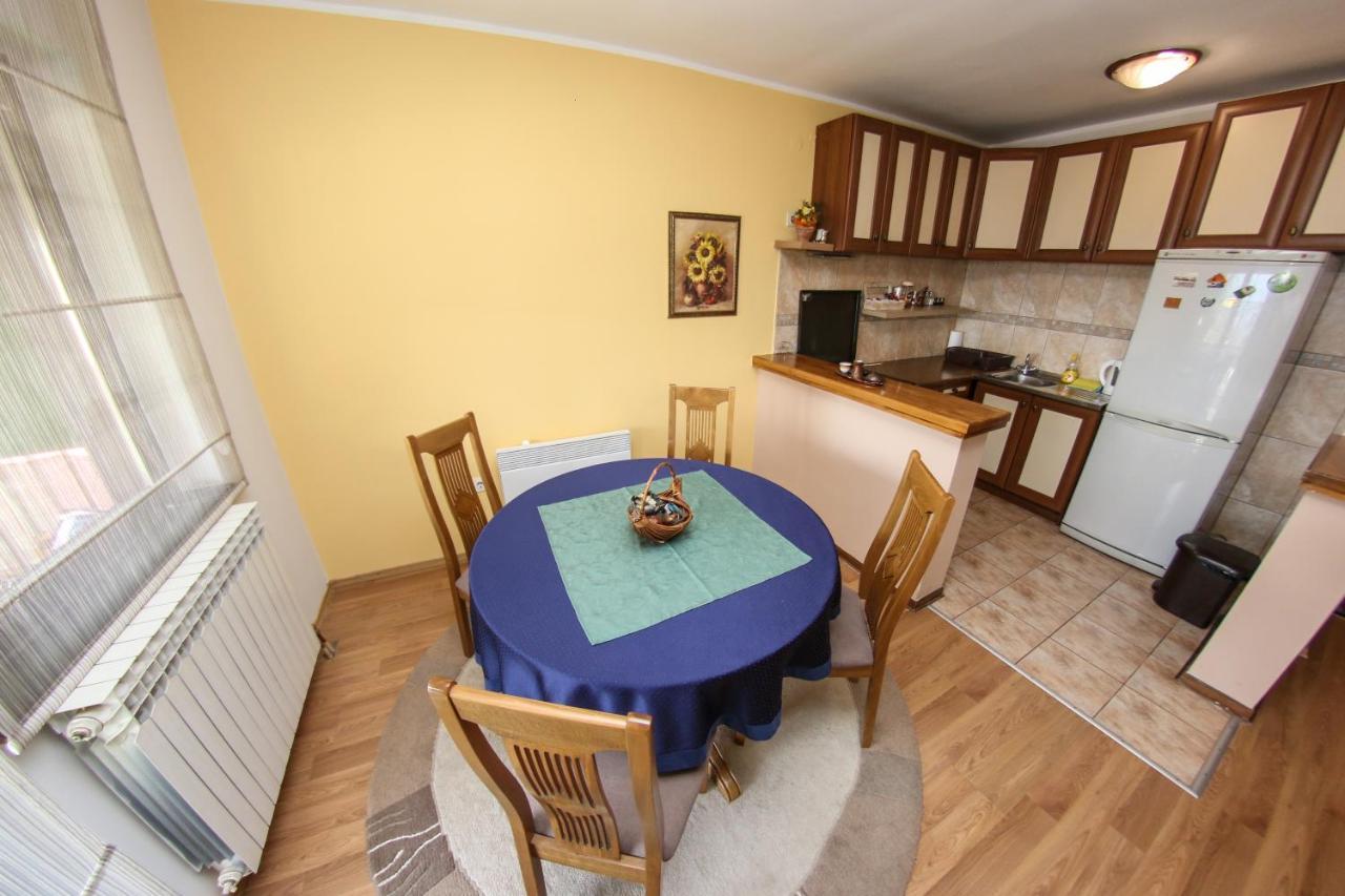 Apartments Cyrano 1&2 ซาราเยโว ภายนอก รูปภาพ