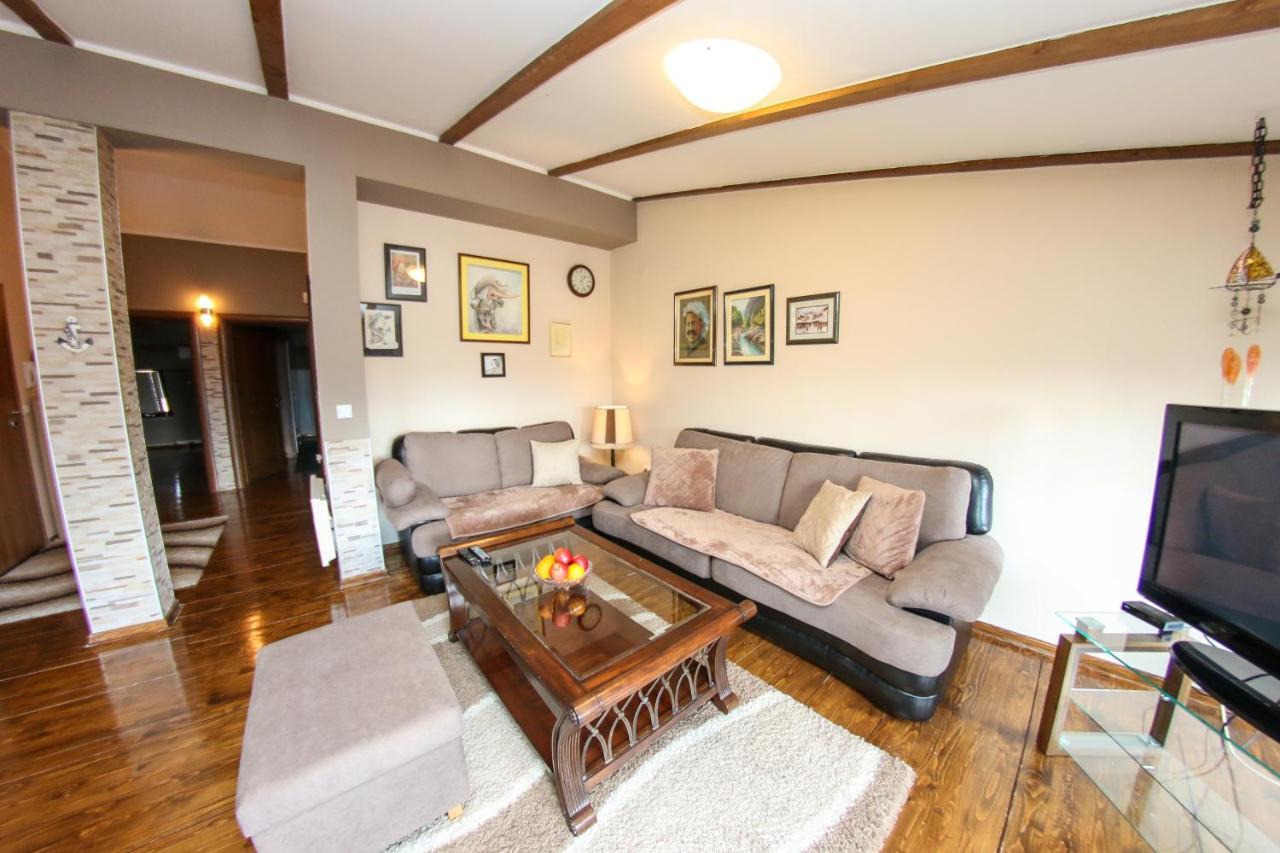 Apartments Cyrano 1&2 ซาราเยโว ภายนอก รูปภาพ