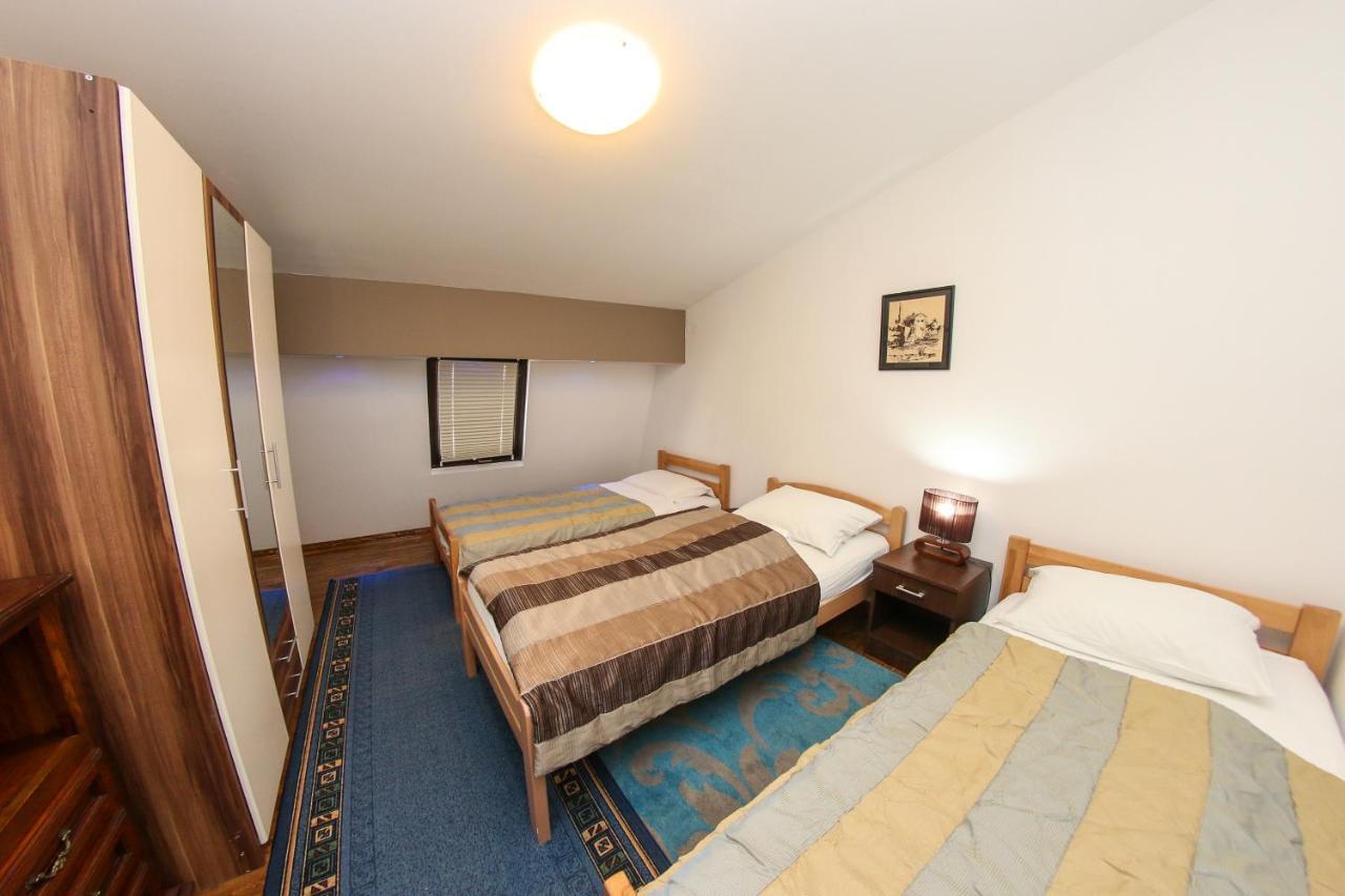 Apartments Cyrano 1&2 ซาราเยโว ภายนอก รูปภาพ