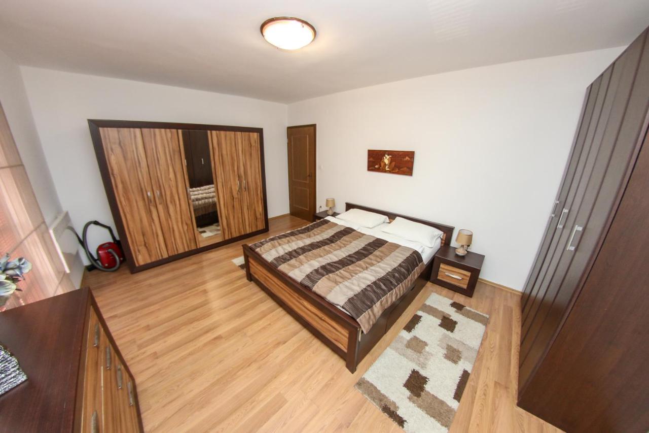 Apartments Cyrano 1&2 ซาราเยโว ภายนอก รูปภาพ