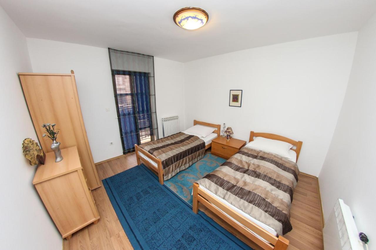 Apartments Cyrano 1&2 ซาราเยโว ภายนอก รูปภาพ