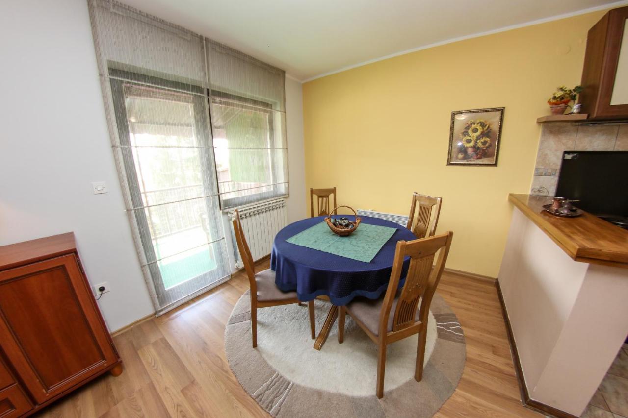 Apartments Cyrano 1&2 ซาราเยโว ภายนอก รูปภาพ